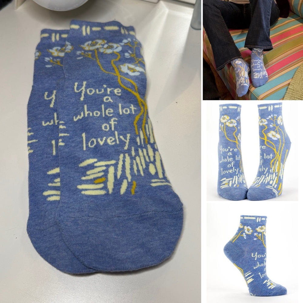 Blue Q You're A Whole Lotta Lovely W-Ankle Socks Women’s 5-10